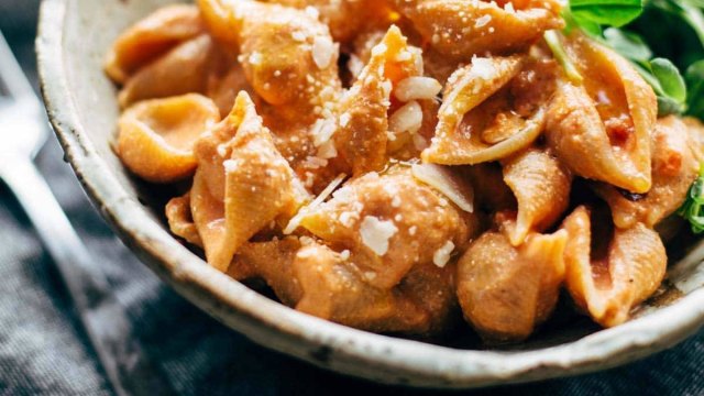 a picture of creamy tomato shells, one of our favorite easy family dinners