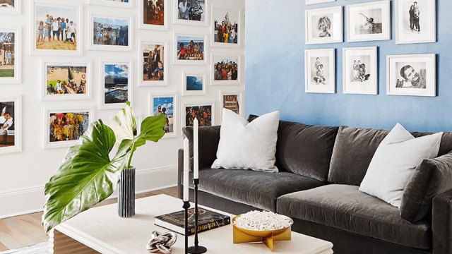 a picture of a gallery wall, which has rules people should know when hanging art.